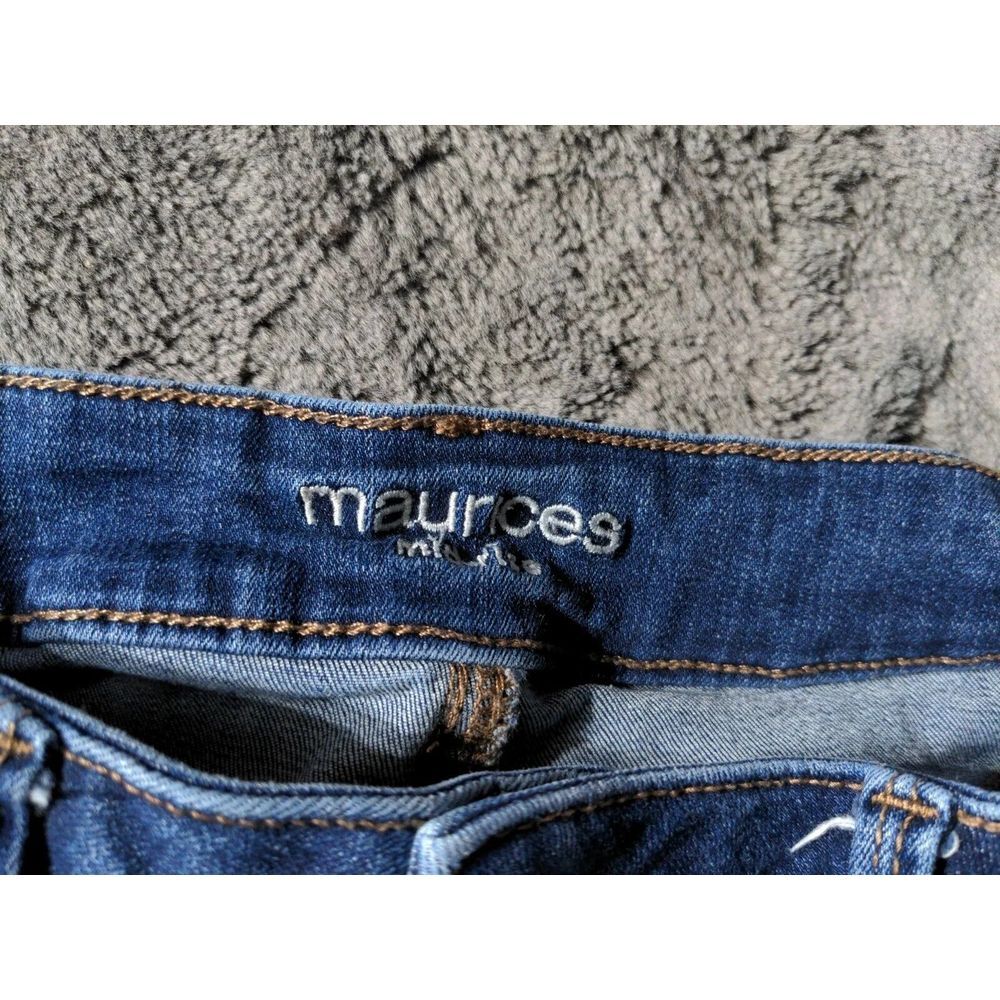 Maurices Mid-Rise Distressed Jeans Women's Size XS Short Medium Wash - Picture 7 of 10